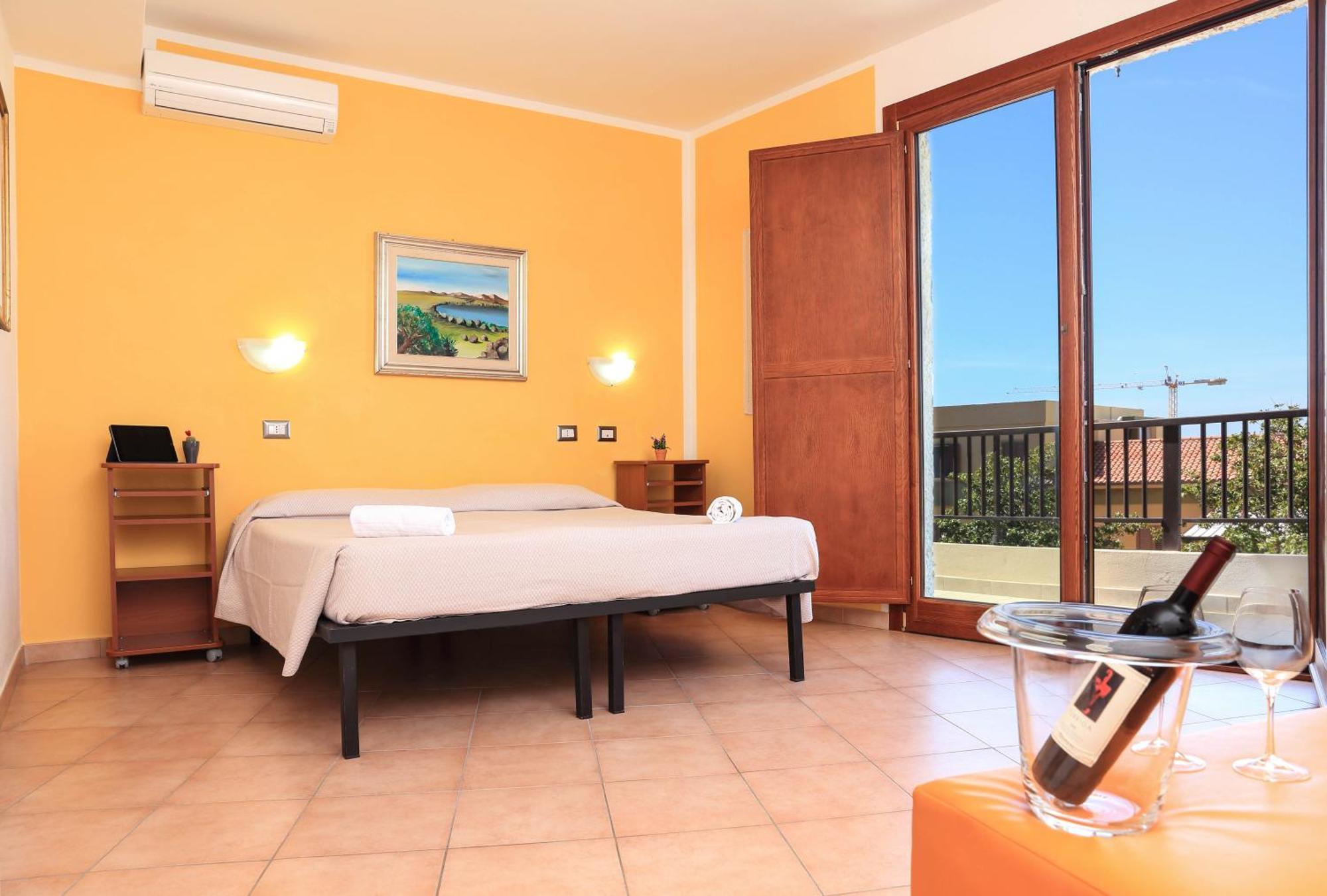 Classic Double or Twin Room Partial Sea View